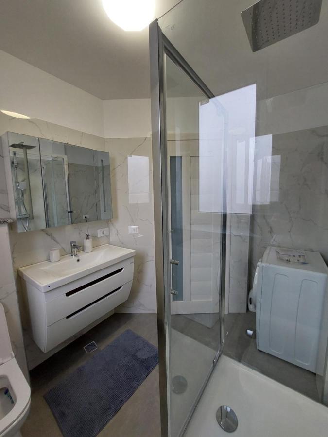 Trandafirului Residence Central Suceava Extérieur photo
