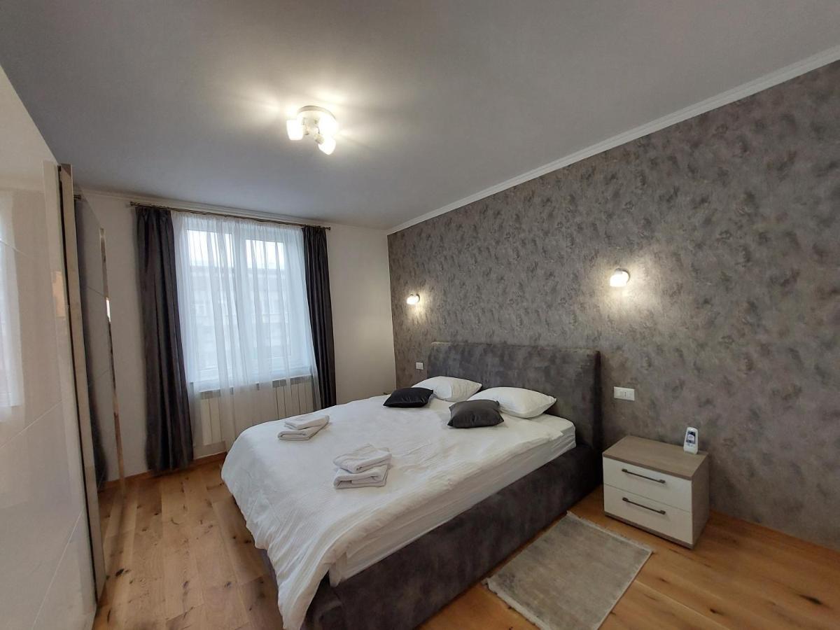 Trandafirului Residence Central Suceava Extérieur photo
