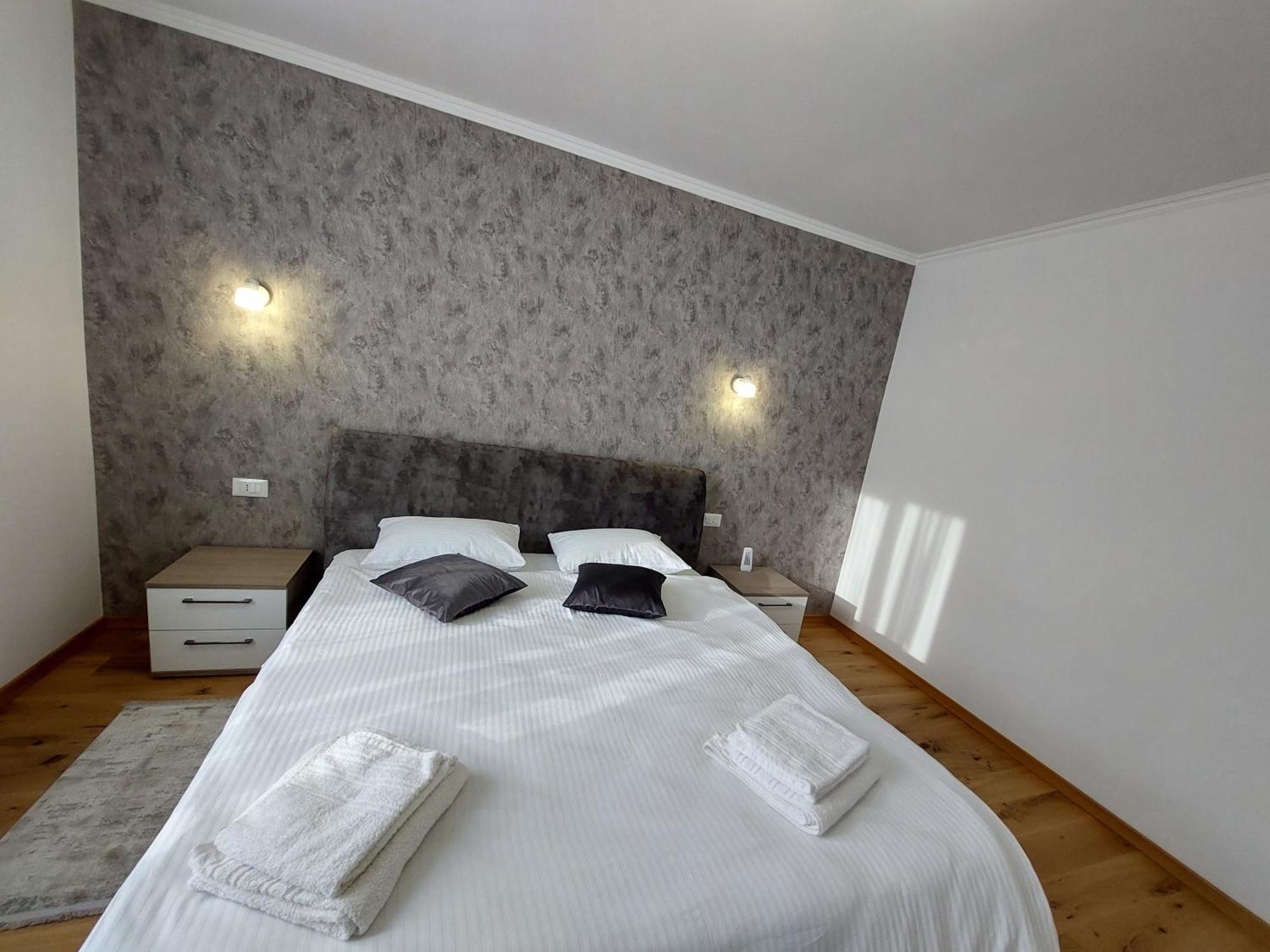 Trandafirului Residence Central Suceava Extérieur photo